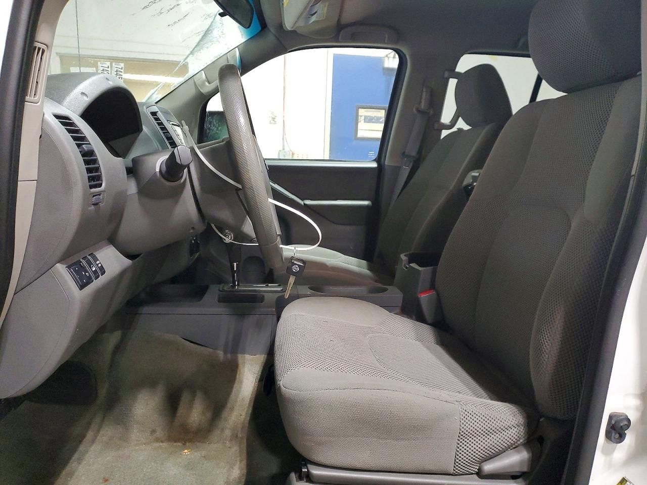 2017 Nissan Frontier s