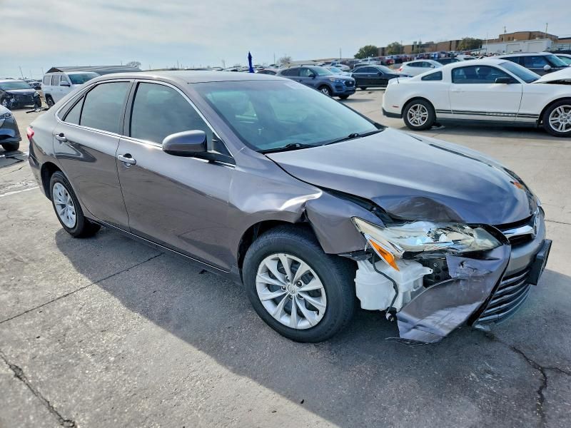 2017 Toyota Camry le