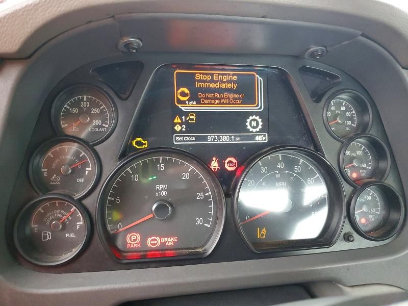 2016 Peterbilt 579 Semi Truck