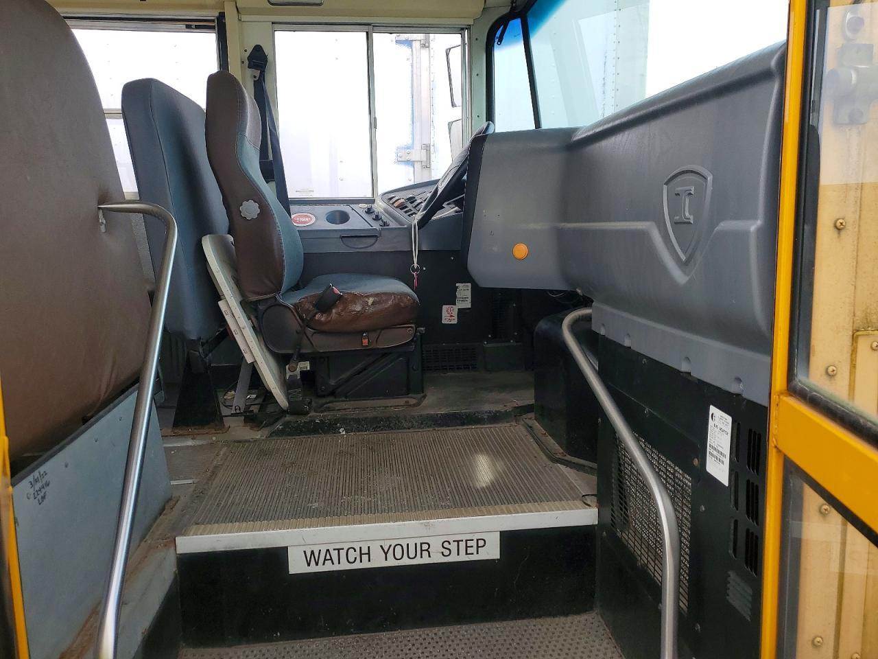 2010 Icrp 2010 IC Corporation CE Series Schol-School Bus