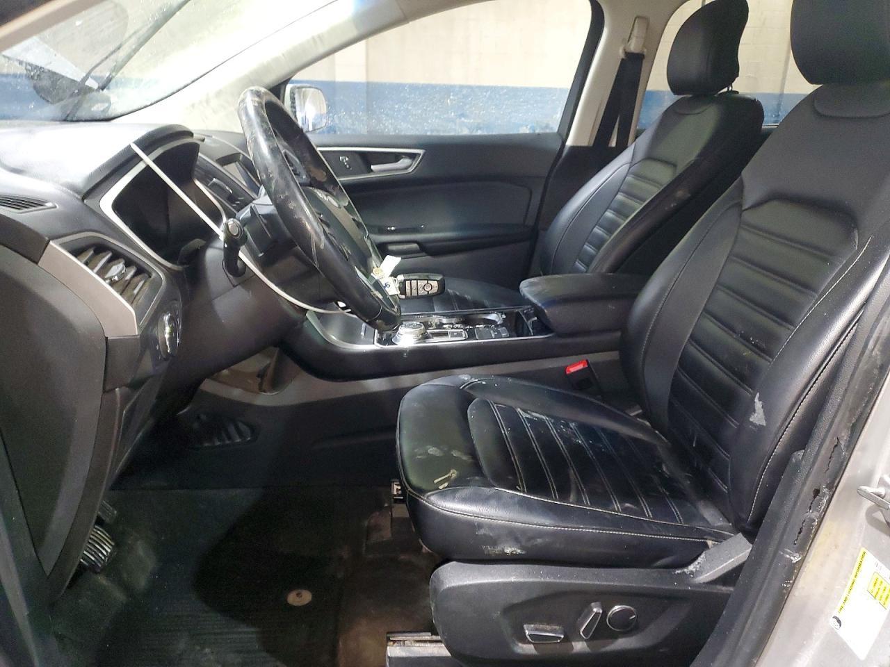 2019 Ford Edge sel