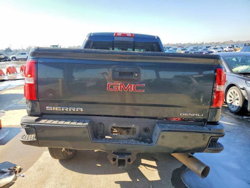 2018 GMC Sierra K2500 Denali