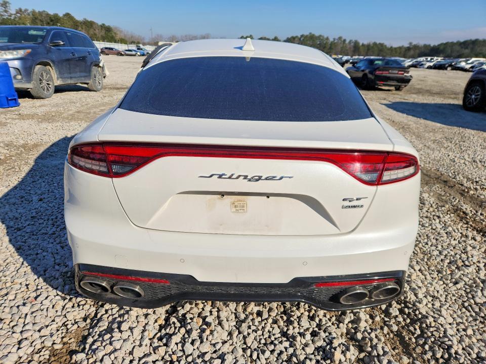 2022 KIA Stinger GT1