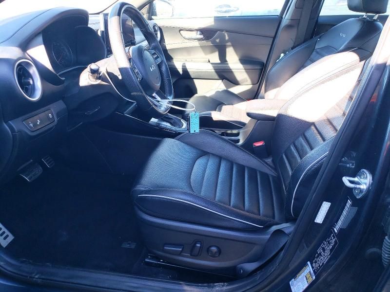 2022 KIA Forte gt Line