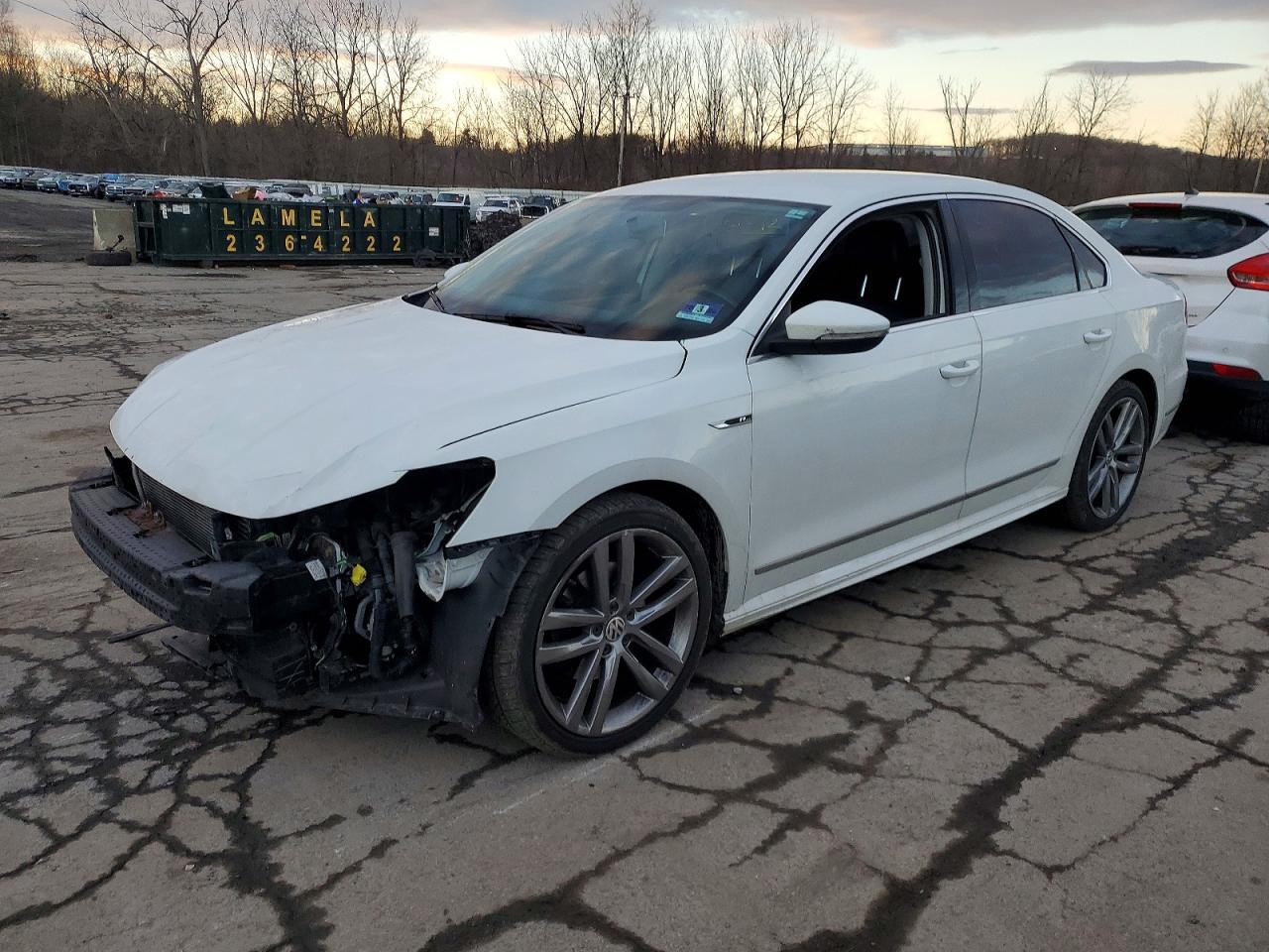 2017 Volkswagen Passat R-line