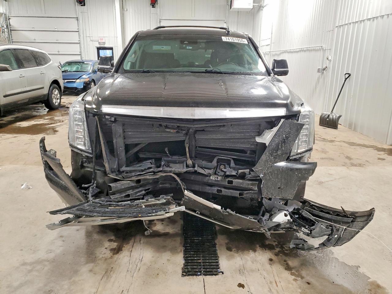 2015 Cadillac Escalade Luxury