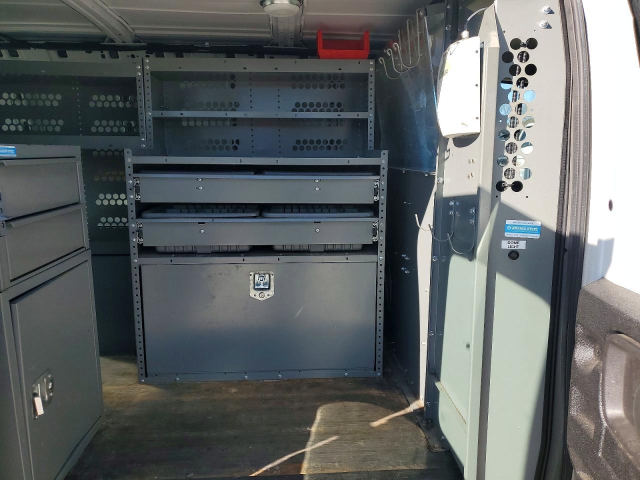2012 Chev Rolet Express 2500 Utility / Service Van