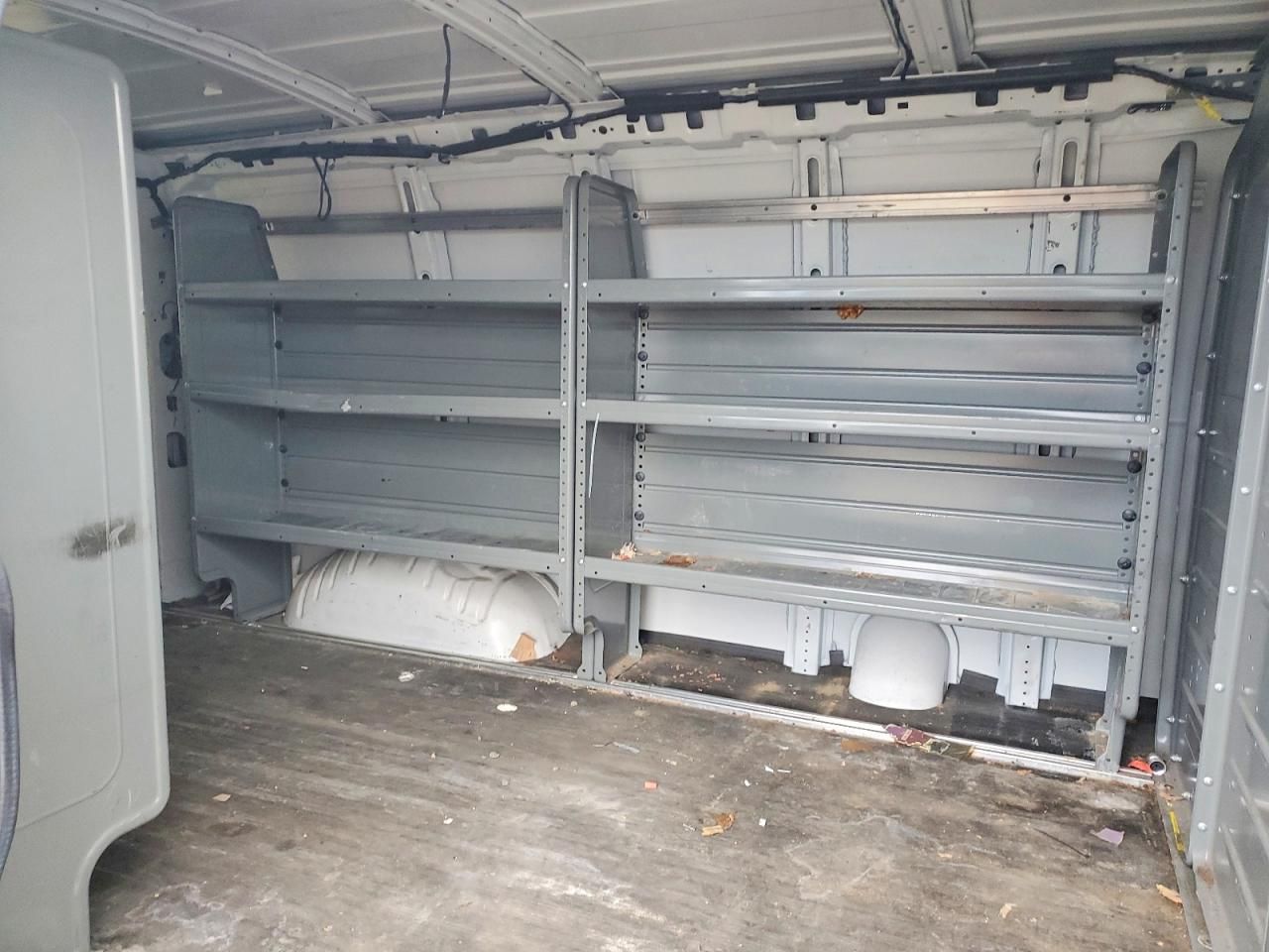 2017 GMC Savana G2500 Utility / Service Van