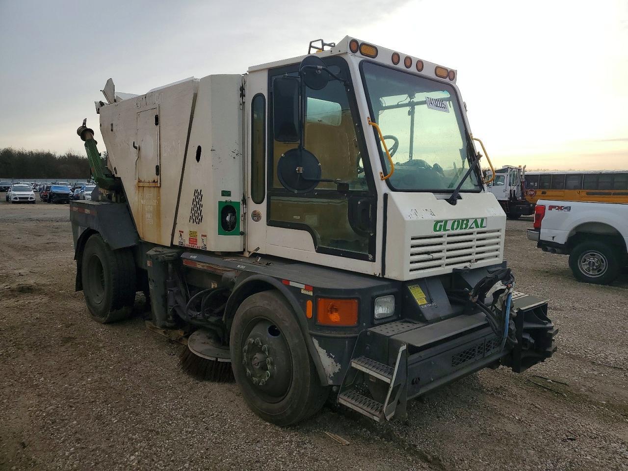 2020 Global Sweeper Truck