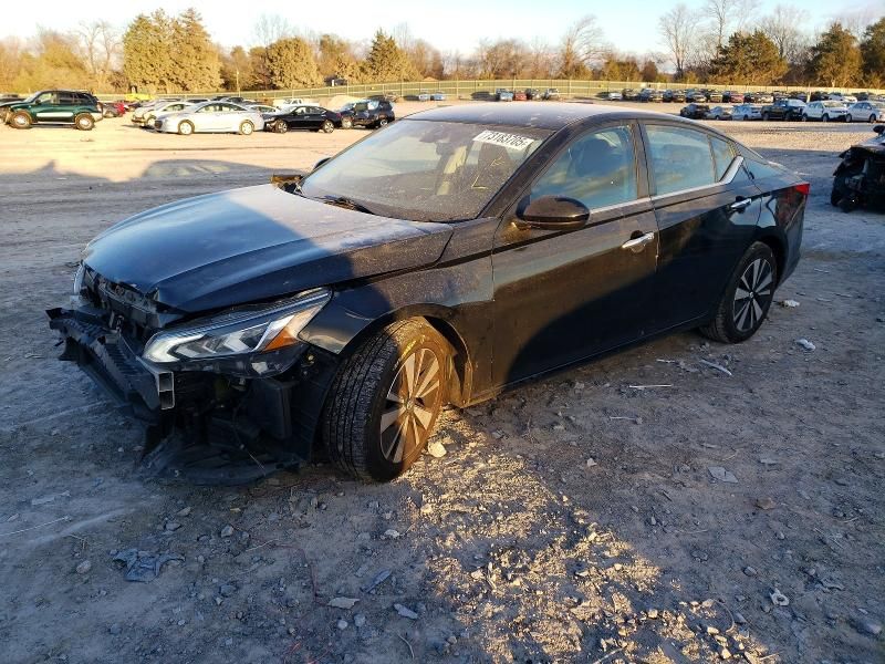 2022 Nissan Altima sv