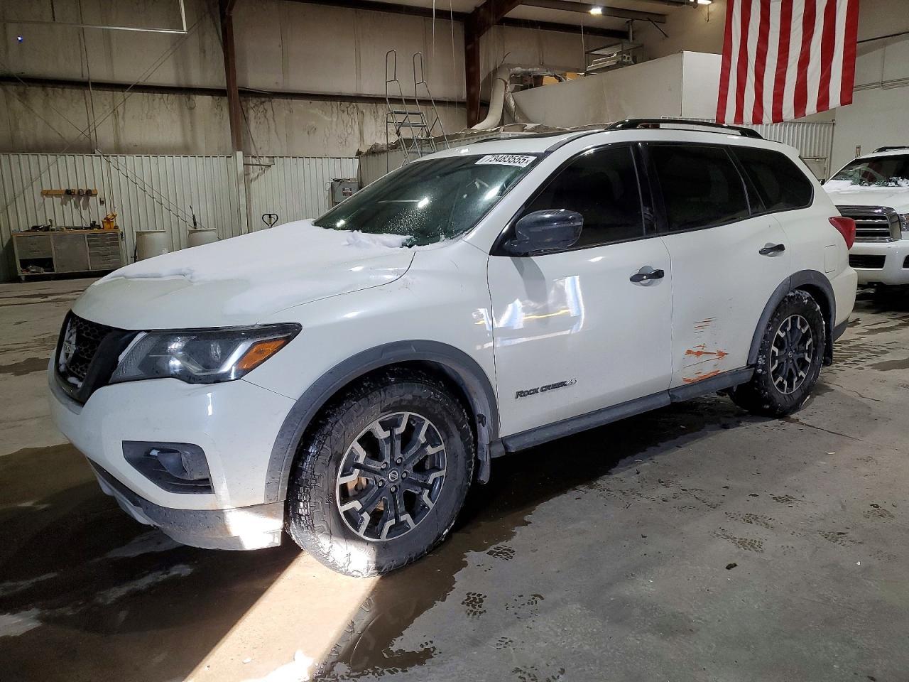 2020 Nissan Pathfinder sl