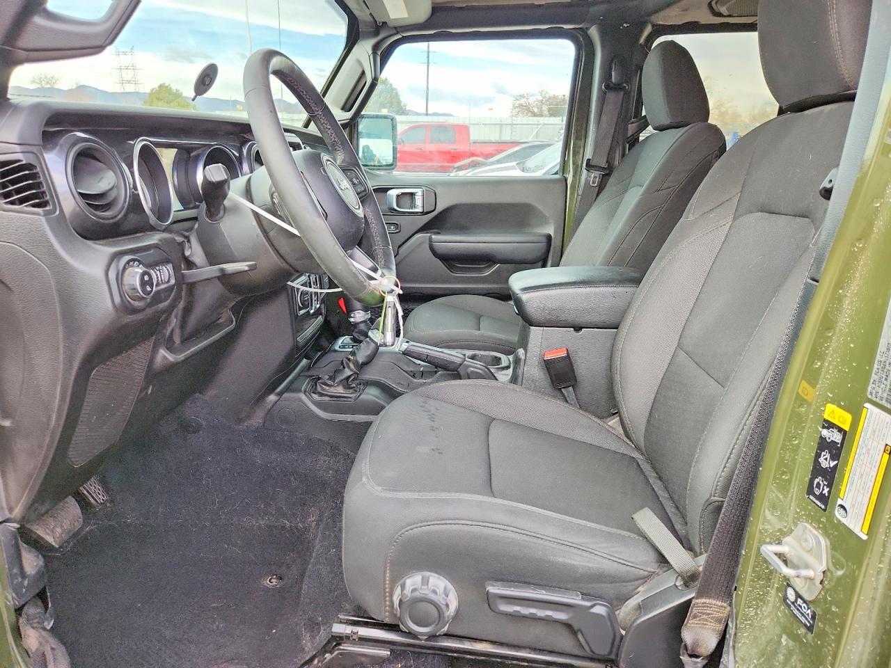 2022 Jeep Gladiator Sport