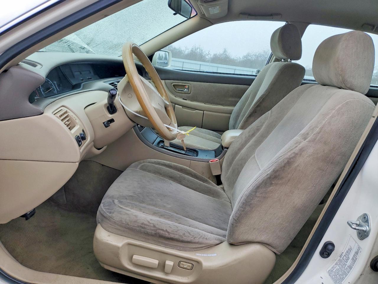 2000 Toyota Avalon xl