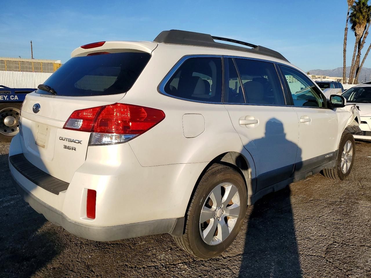 2010 Subaru Outback 3.6r Premium