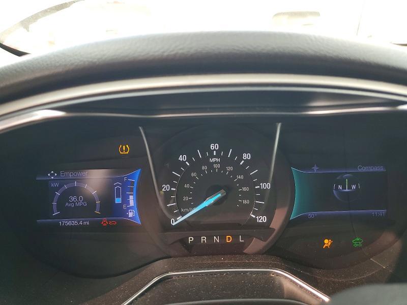 2013 Ford Fusion se Hybrid