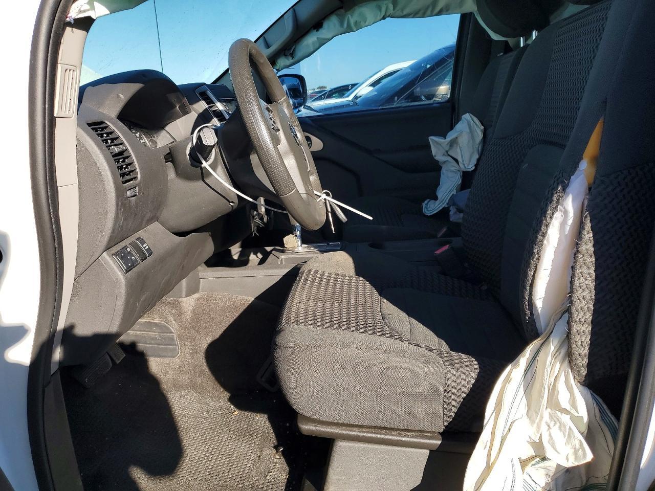 2018 Niss Frontier sv V6