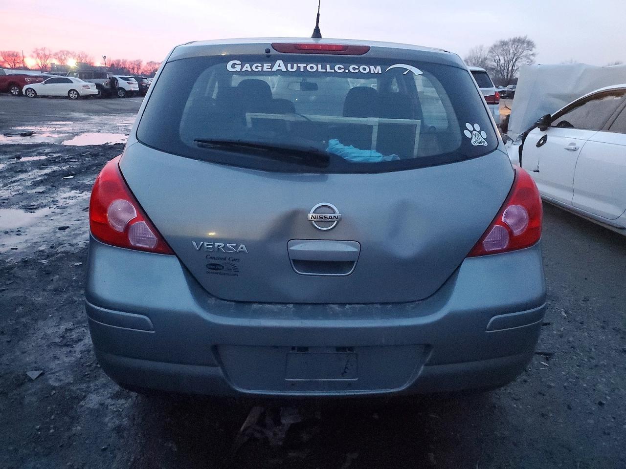 2012 Nissan Versa s