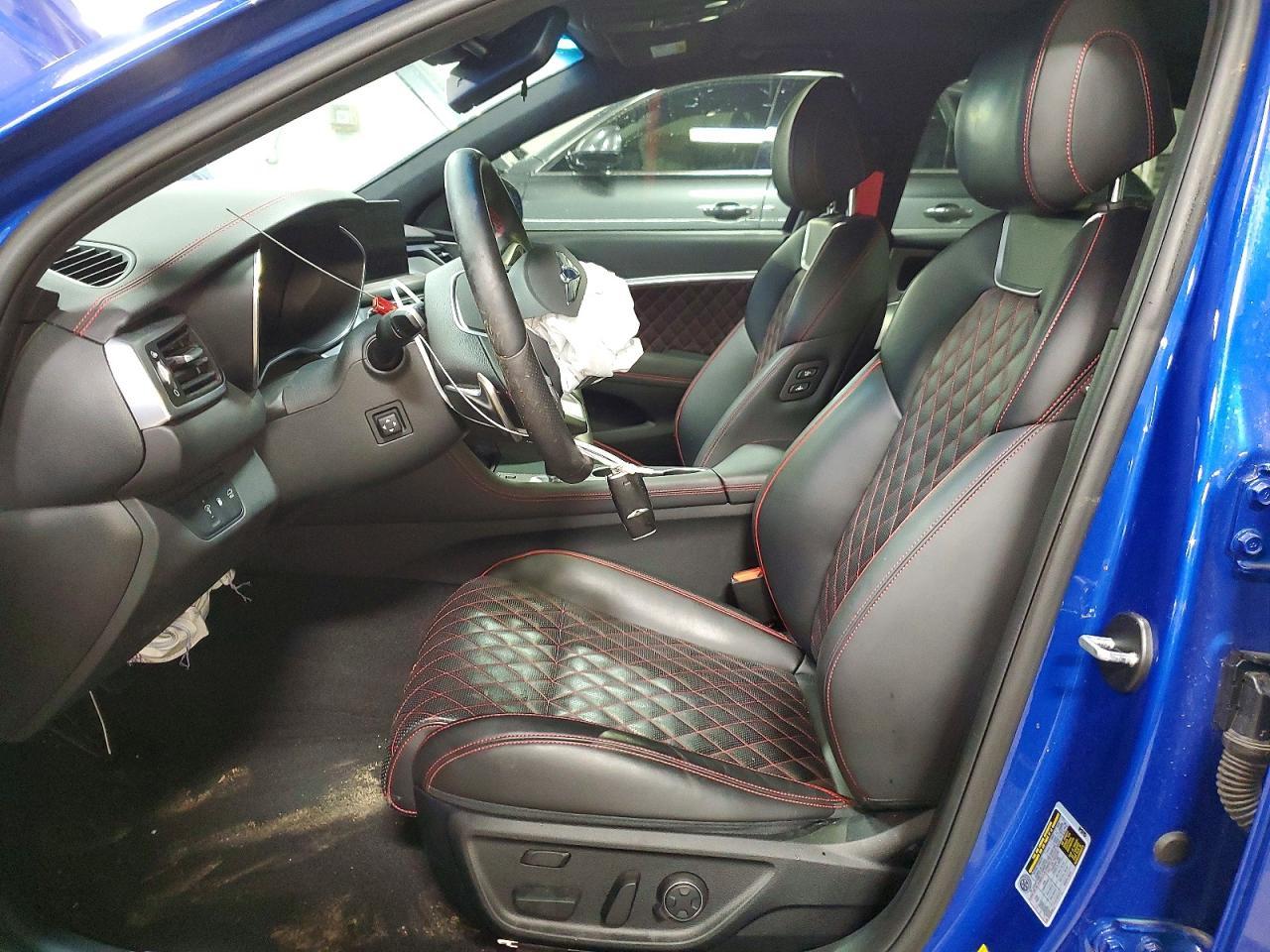 2023 Genesis G70 Base