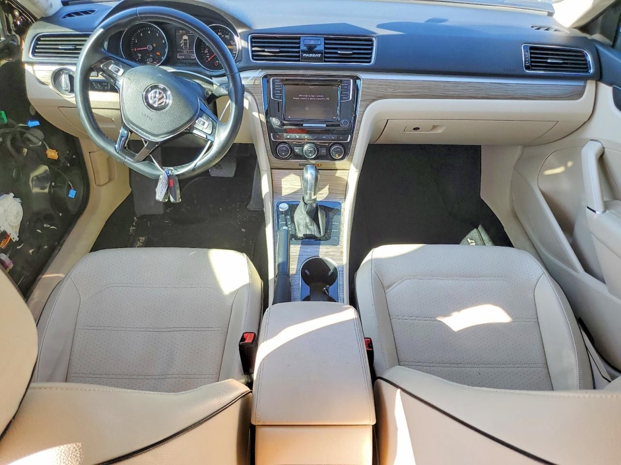 2018 Volkswagen Passat se