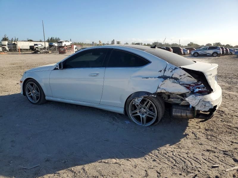 2015 Mercedes-Benz C 250