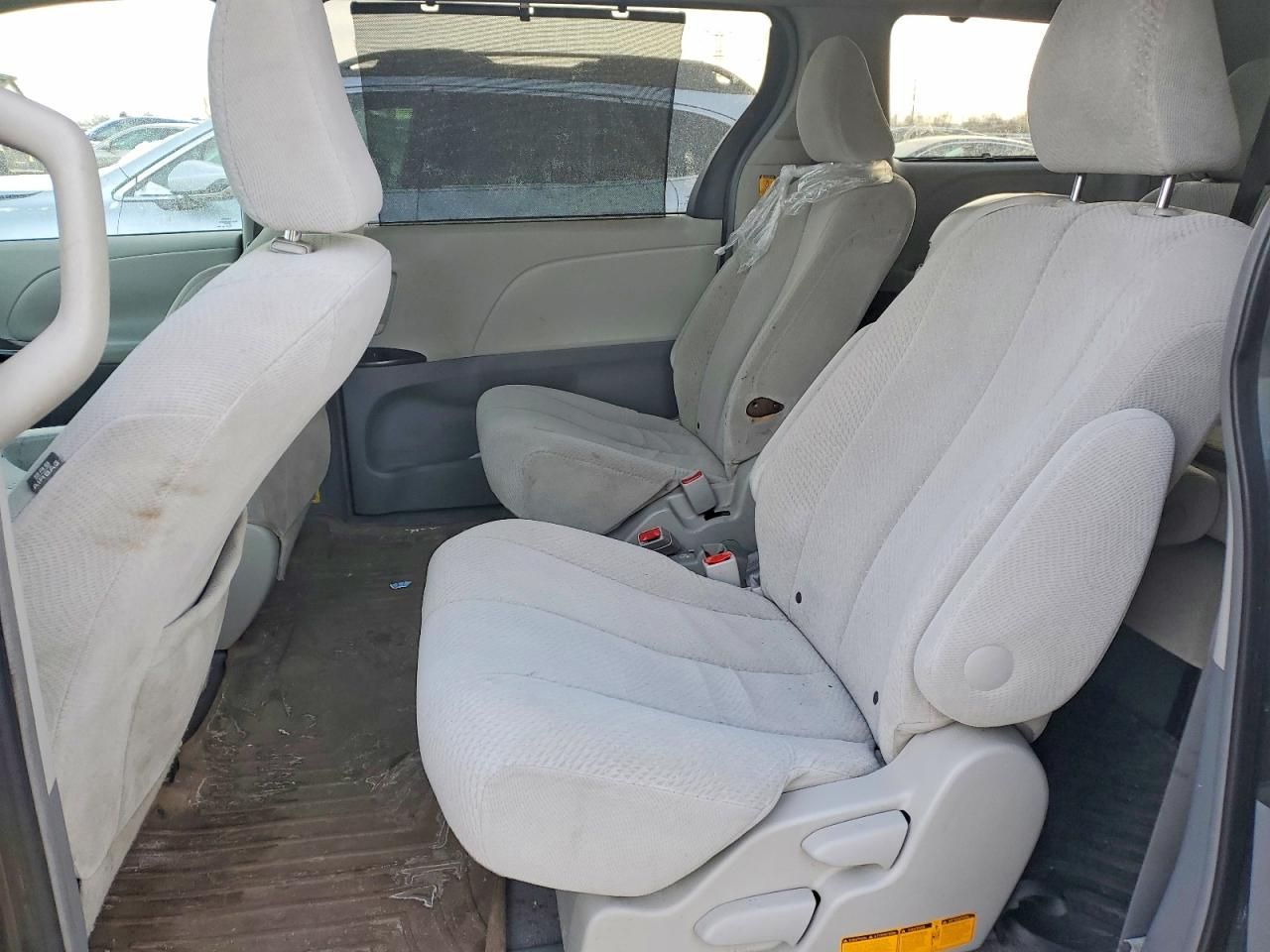 2011 Toyota Sienna le