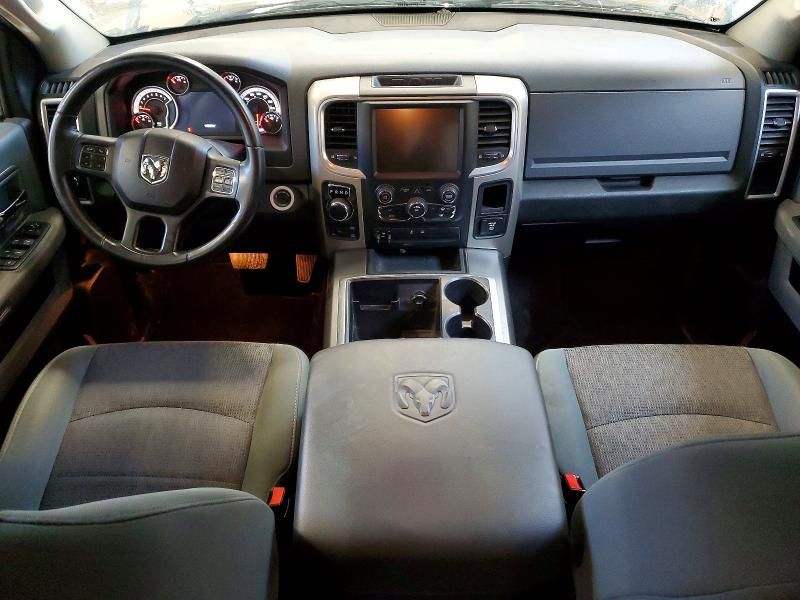 2015 Dodge Ram 1500 slt