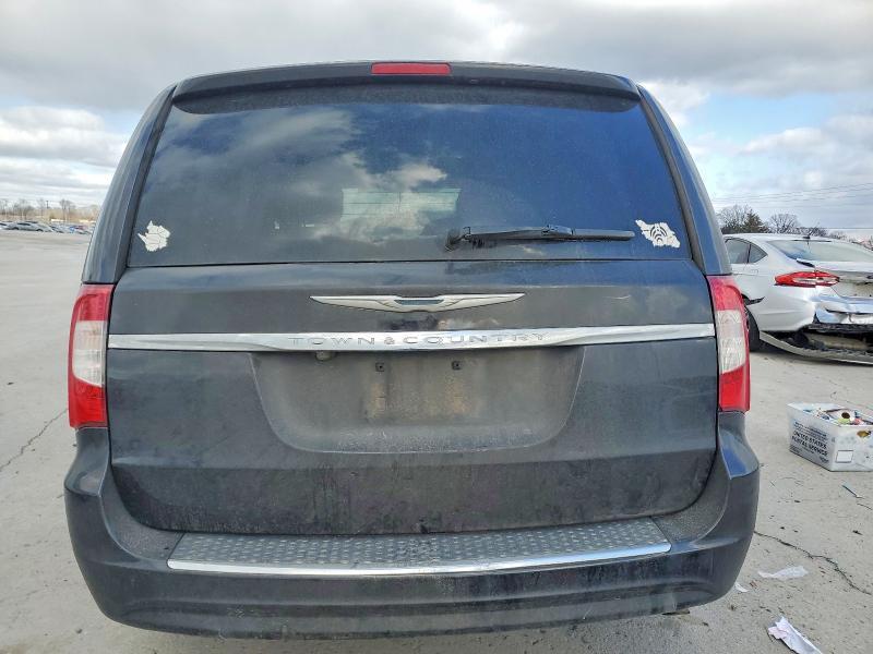 2015 Chrysler Town & Country Touring