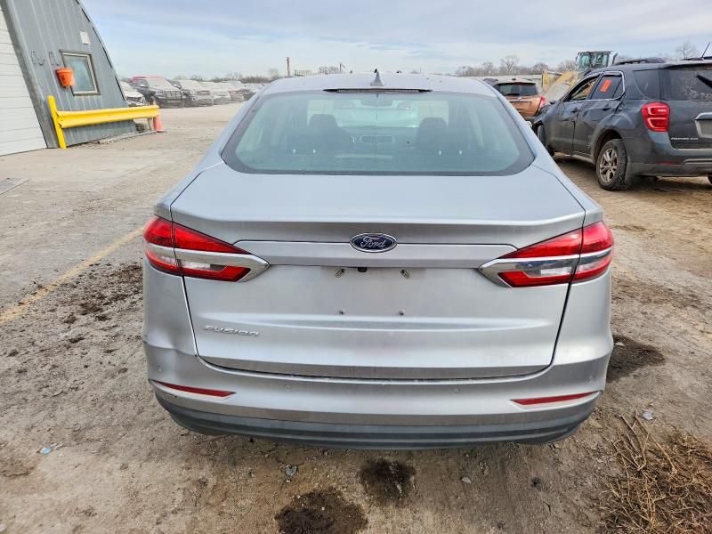 2020 Ford Fusion se