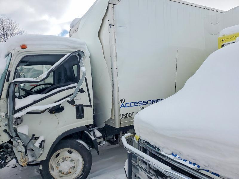 2024 Isuzu NPR HD