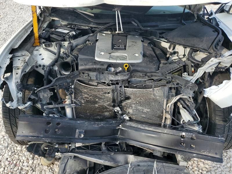 2015 Infiniti Q70 3.7