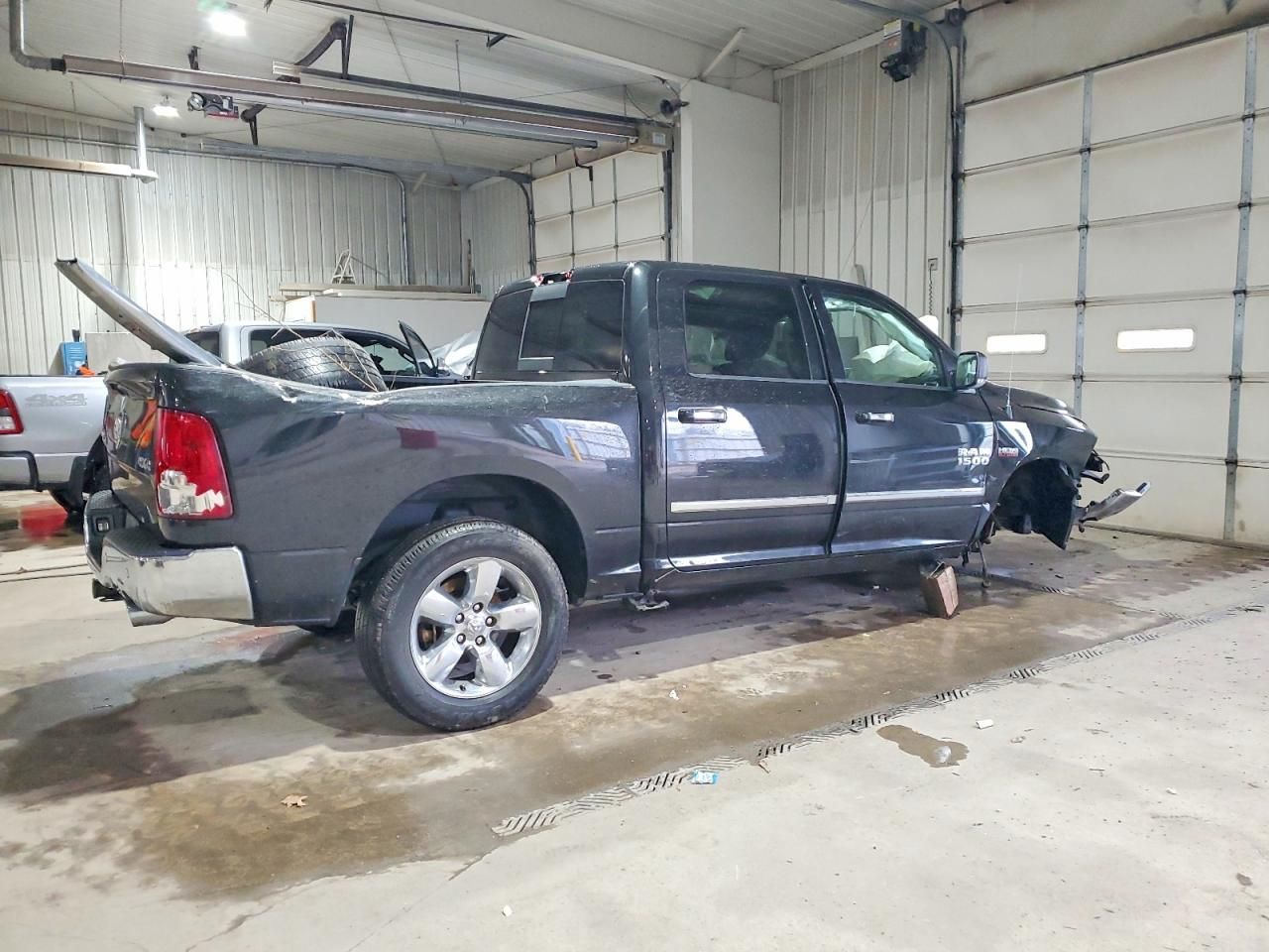 2016 Dodge Ram 1500 slt