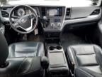 2016 Toyota Sienna se