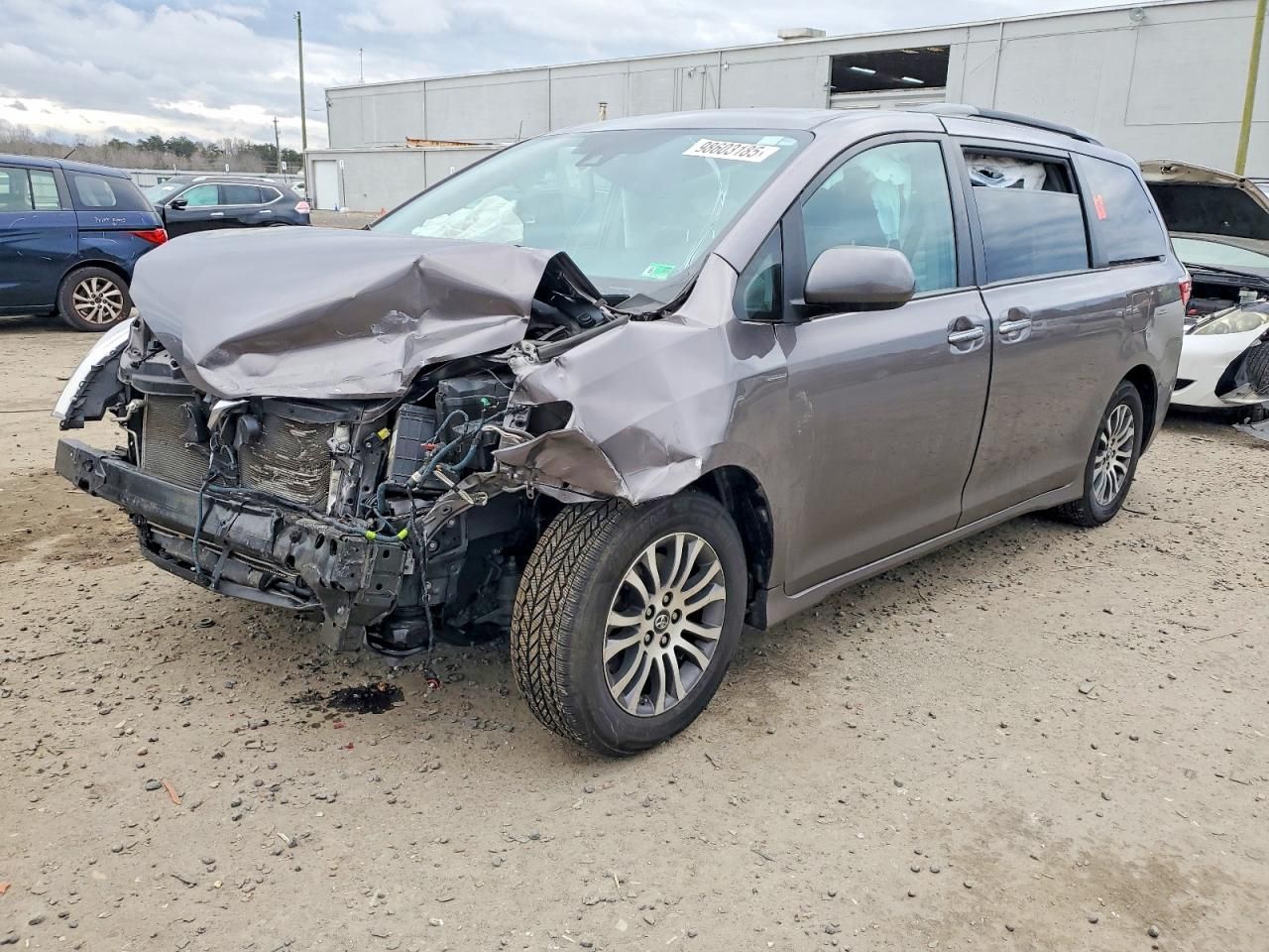 2019 Toyota Sienna xle