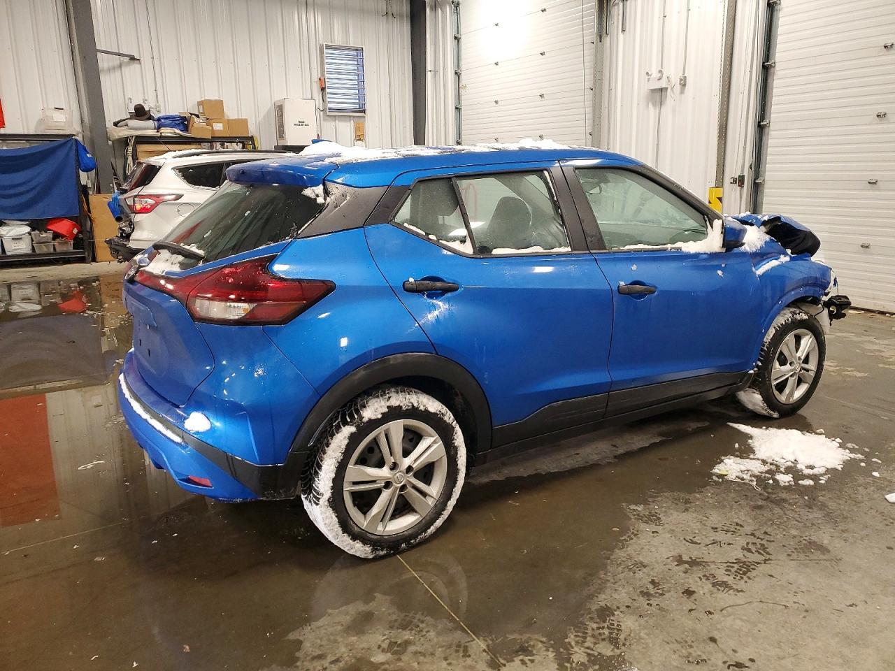 2025 Nissan Kicks Play s