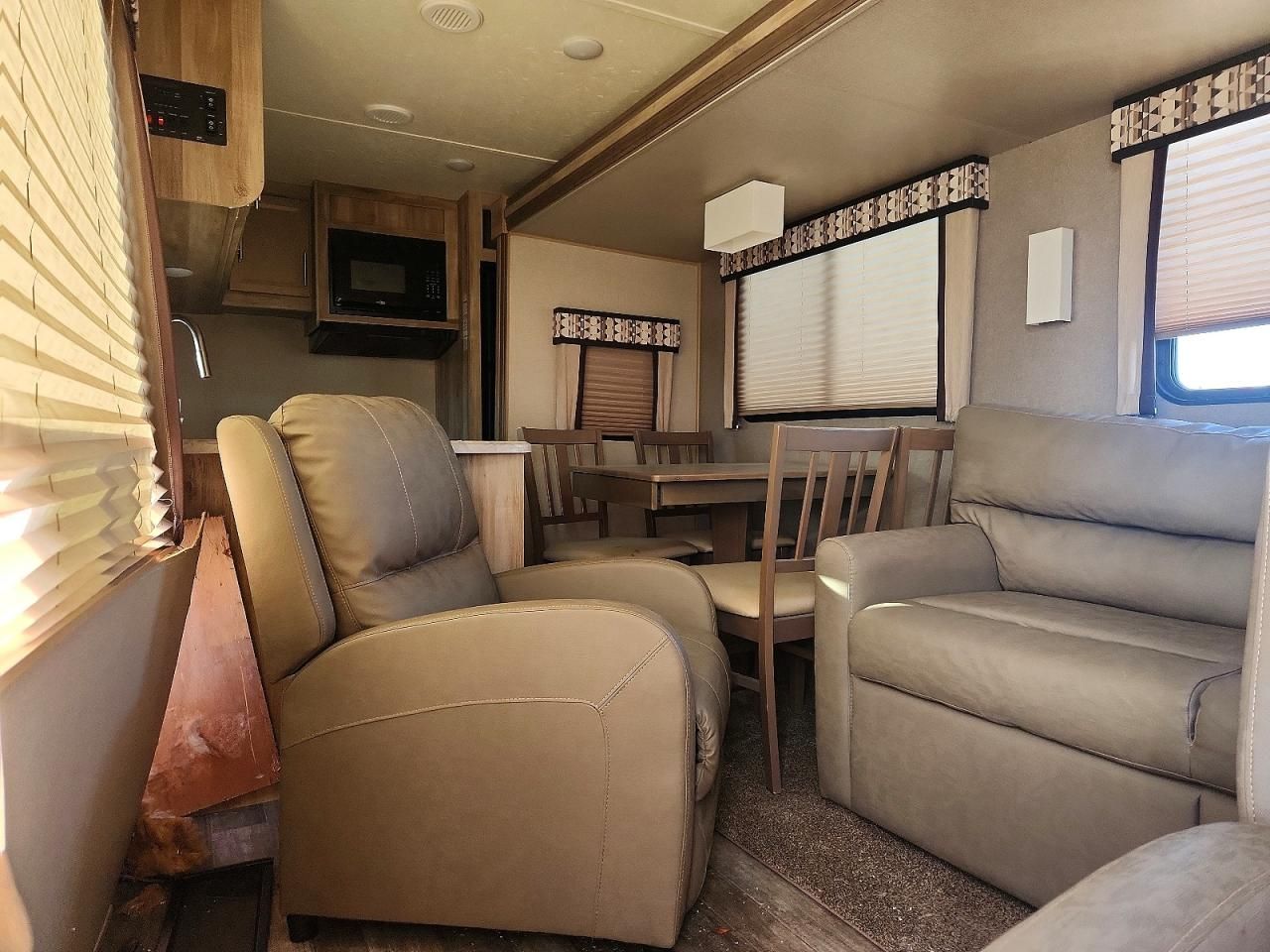 2021 Forest River Catalina