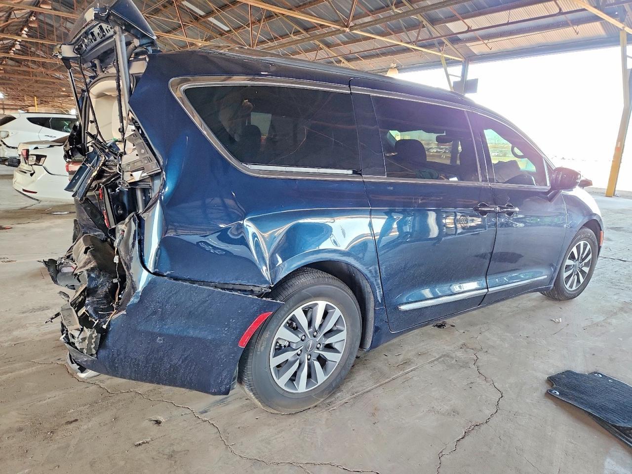 2021 Chrysler Pacifica Hybrid Limited
