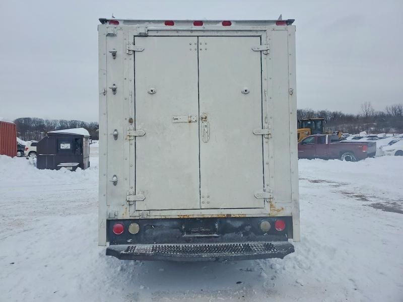 2012 GMC Savana Cutaway G3500