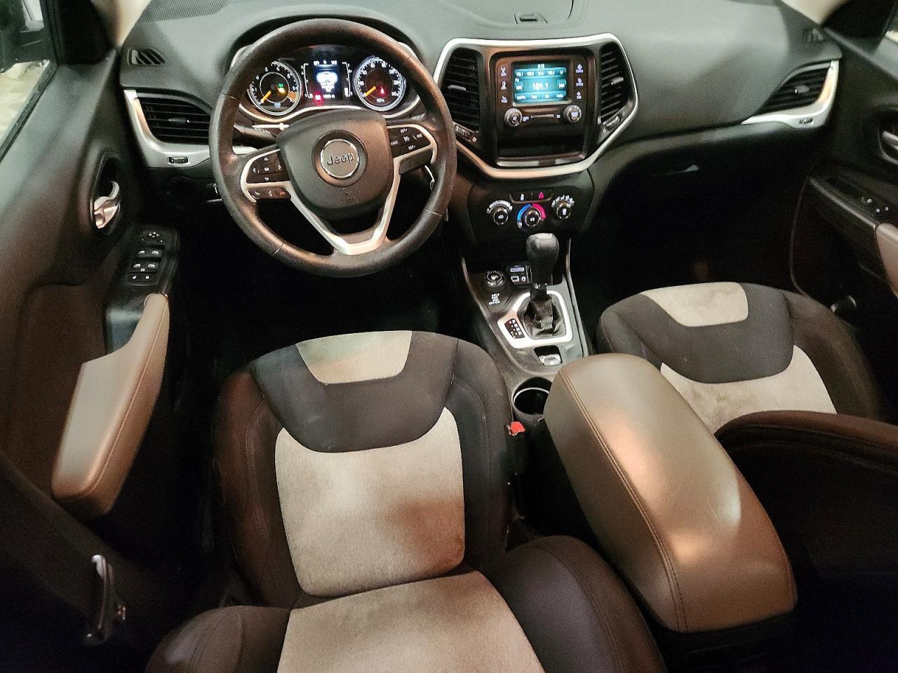 2014 Jeep Cherokee Sport