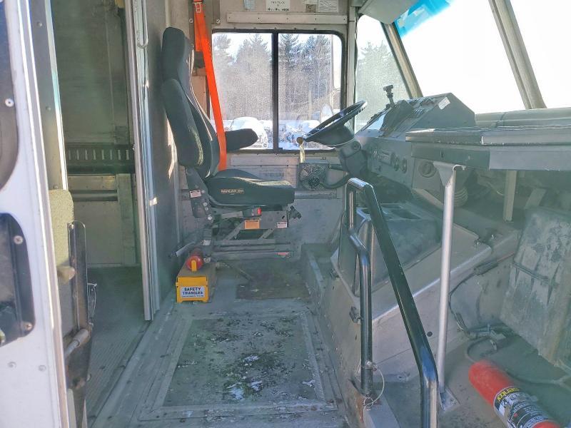 2011 Workhorse Custom Chassis 2011 Workhorse Commercial Delivery Truck