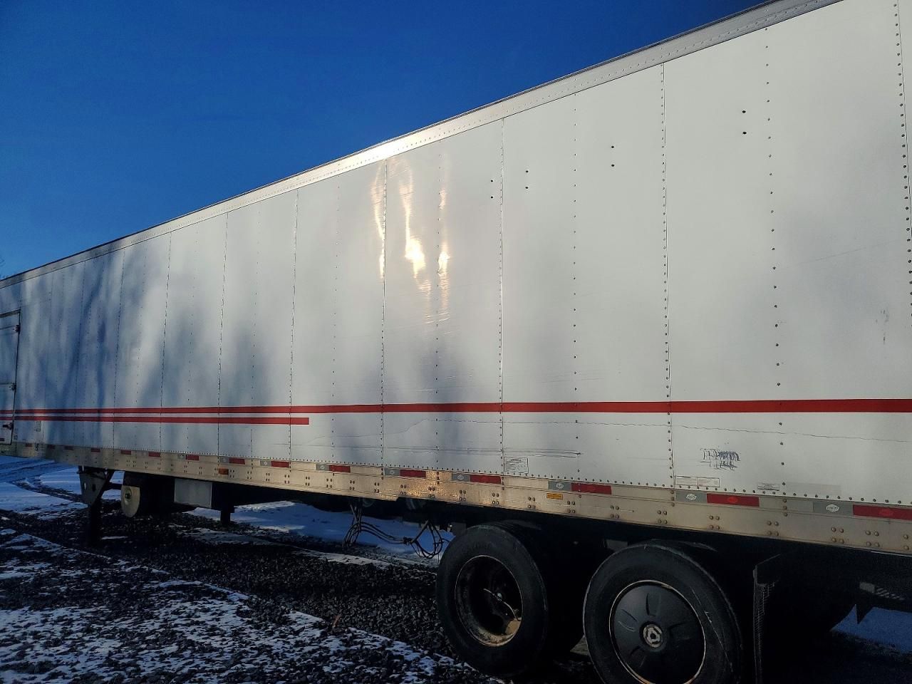 2013 Utility VS2RA Refrigerated Van Trailer