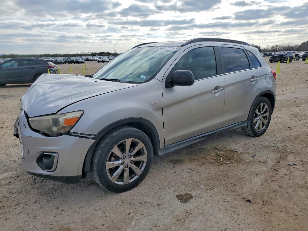 2013 Mitsubishi Outlander Sport le