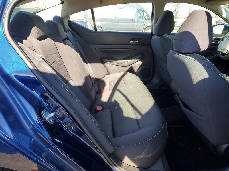 2019 Nissan Altima s