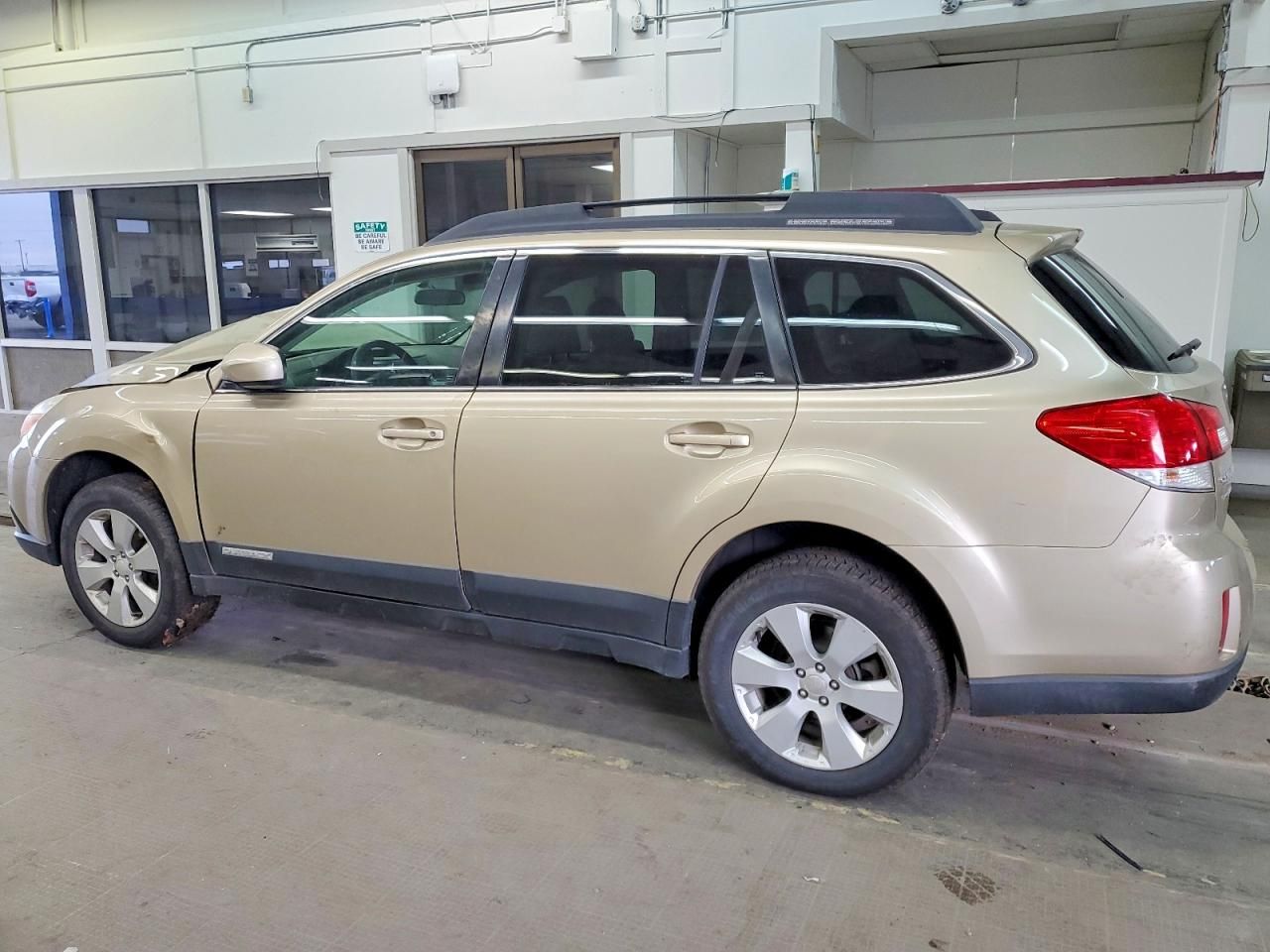 2010 Subaru Outback 2.5i Premium