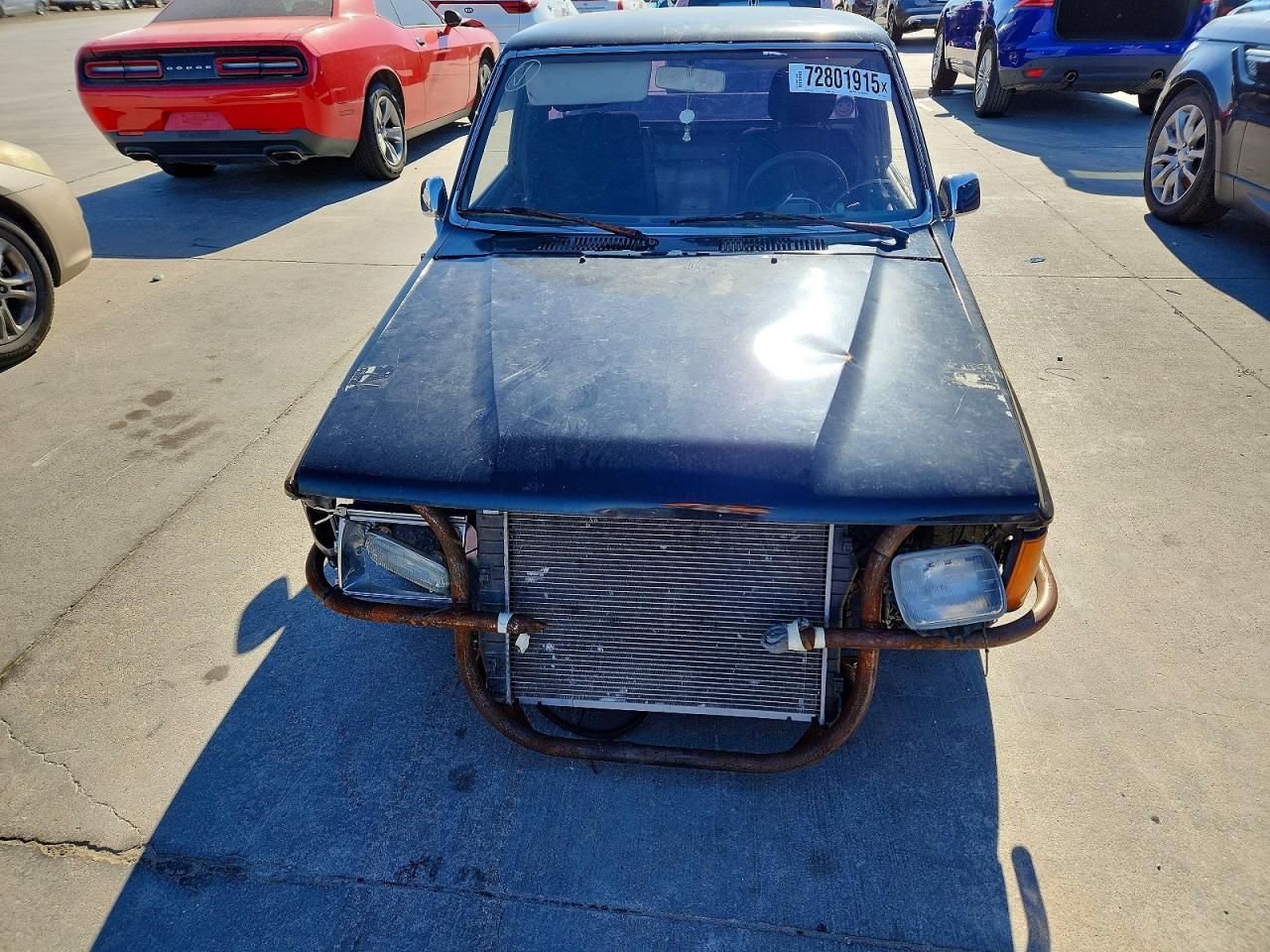 1986 Toyota Pickup Base