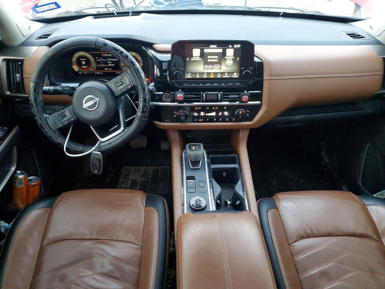 2023 Nissan Pathfinder Platinum