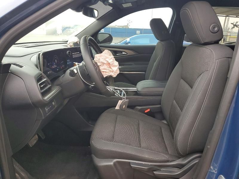 2024 Chevrolet Traverse ls