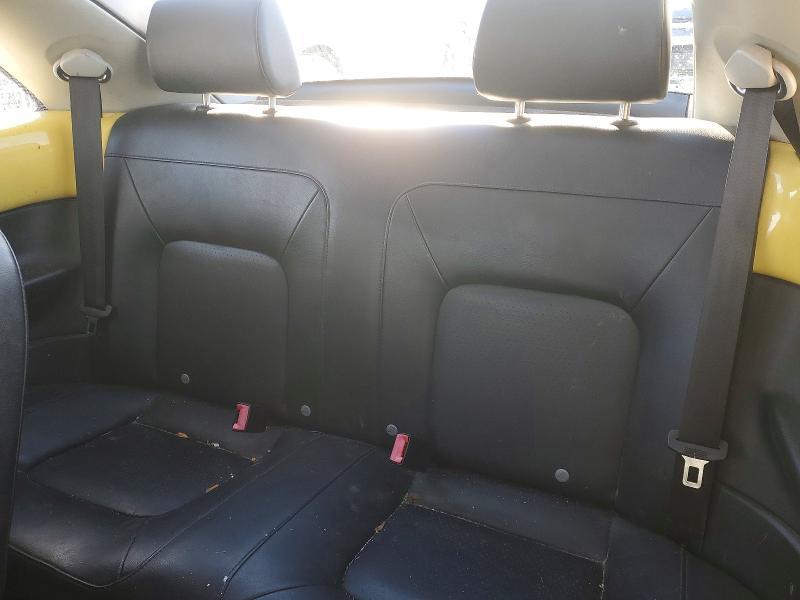 2010 Volkswagen New Beetle