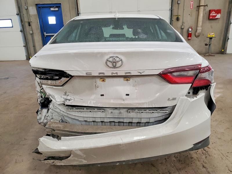 2021 Toyota Camry le