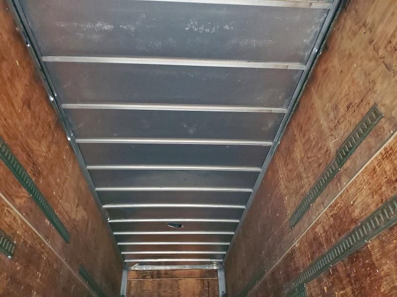 1989 Fruehauf FEB9 1.5-NF1-28 DRY Van Trailer