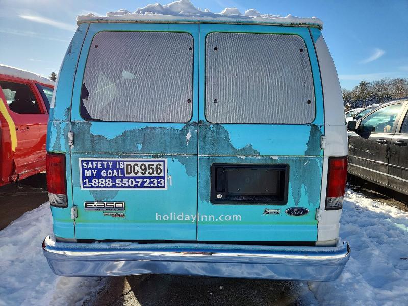 2013 Ford Econoline E350 Super Duty Wagon
